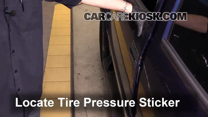 1997 Chevrolet Tahoe 5.7L V8 Tires & Wheels Check Tire Pressure